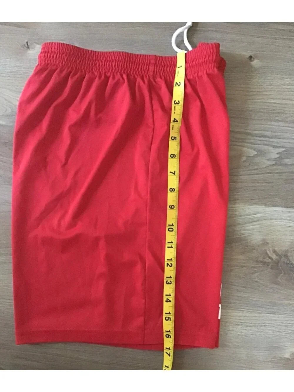 A4- BOY ELASTIC WAIST RED TRAINING SHORTS REGULAR FIT SIZE YOUTH X-LARGE (18-20)